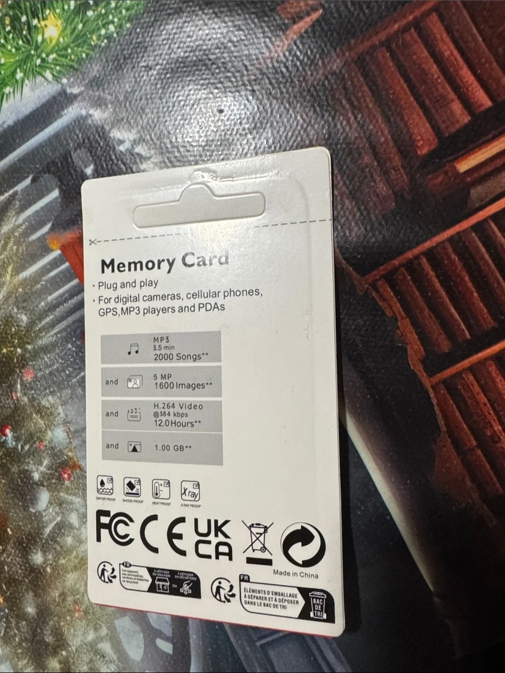 Lenovo Red Memory Card Pack with Black Adapter